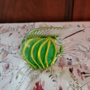 ART GLASS FISH SCULPTURE GREEN YELLOW